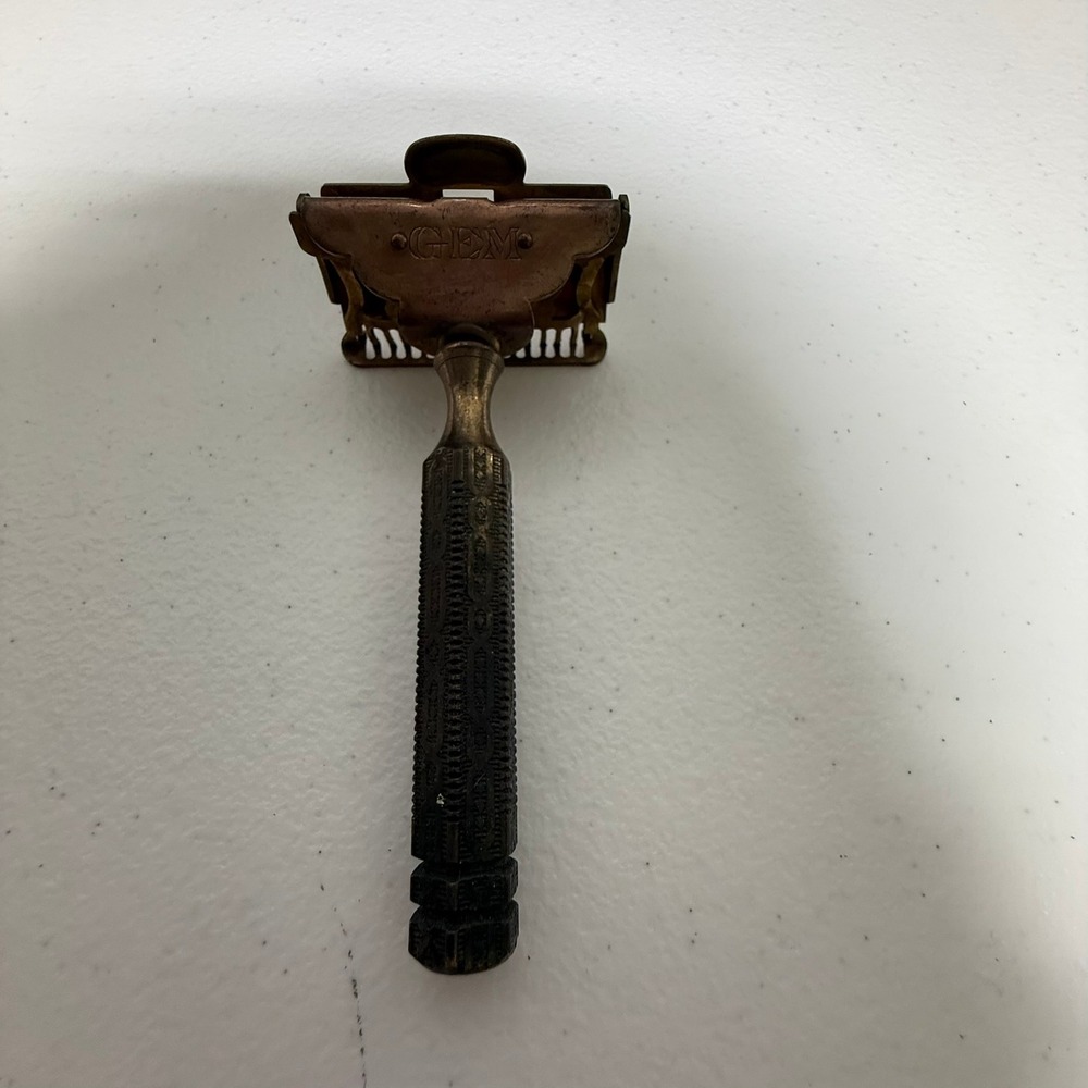 Vintage GEM Single Edge Safety Razor Open Comb Ornate‎ Handle Brass Shaving Tool
